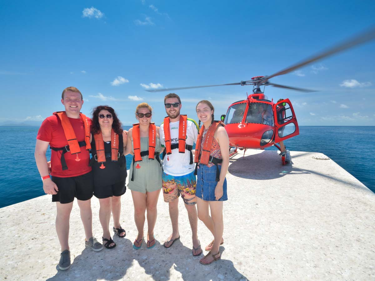 tour great barrier reef cairns helicopter